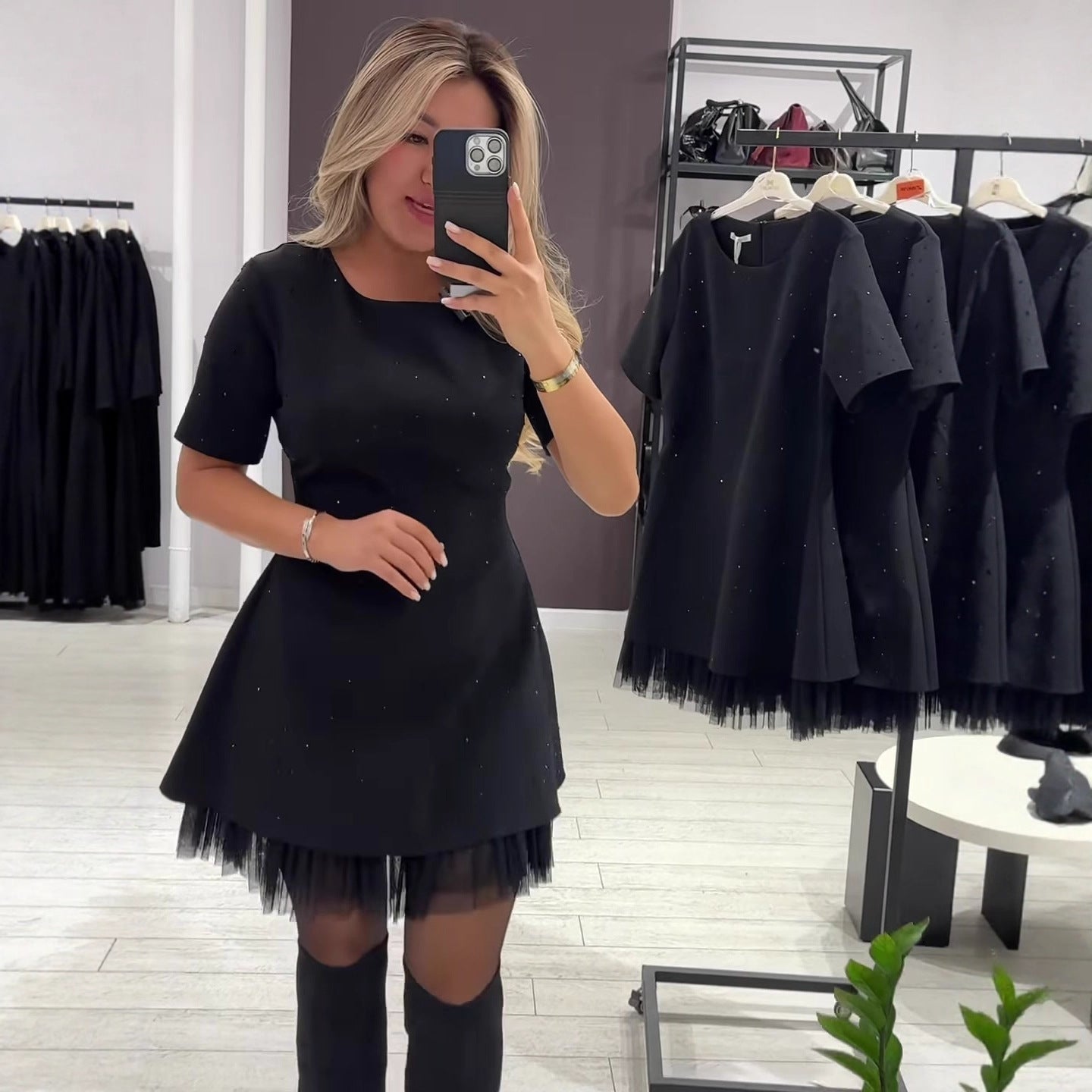 Women's Round Neck Short Sleeve Rhinestone Slimming Lace Trim Dress