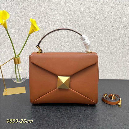 Women's Fashion Veil Portable Retro Brass Metal Shoulder Bag