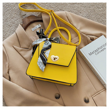 Diagonal trend fashion net celebrity same fashion PU shoulder handbag
