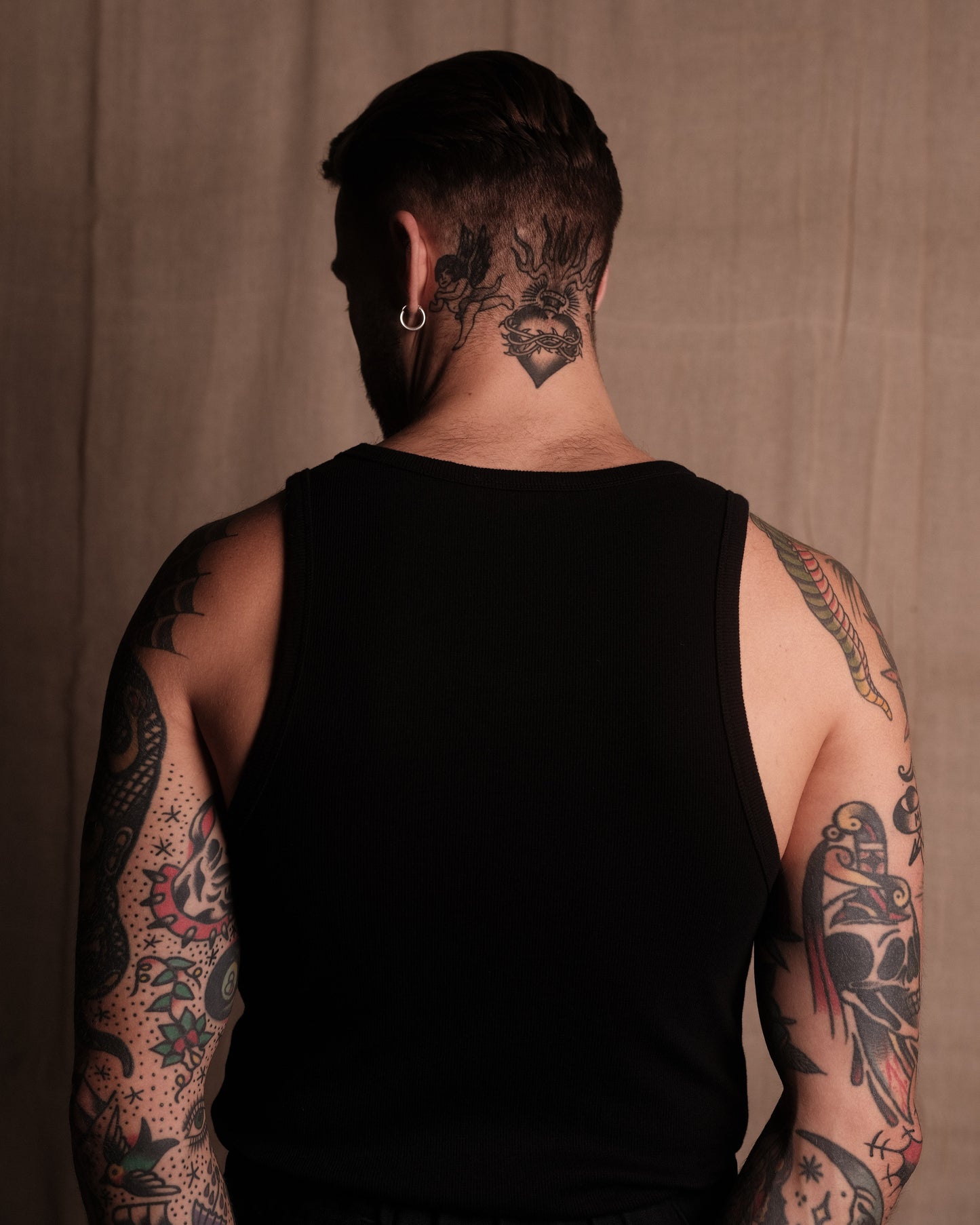 TANK 001 - Black