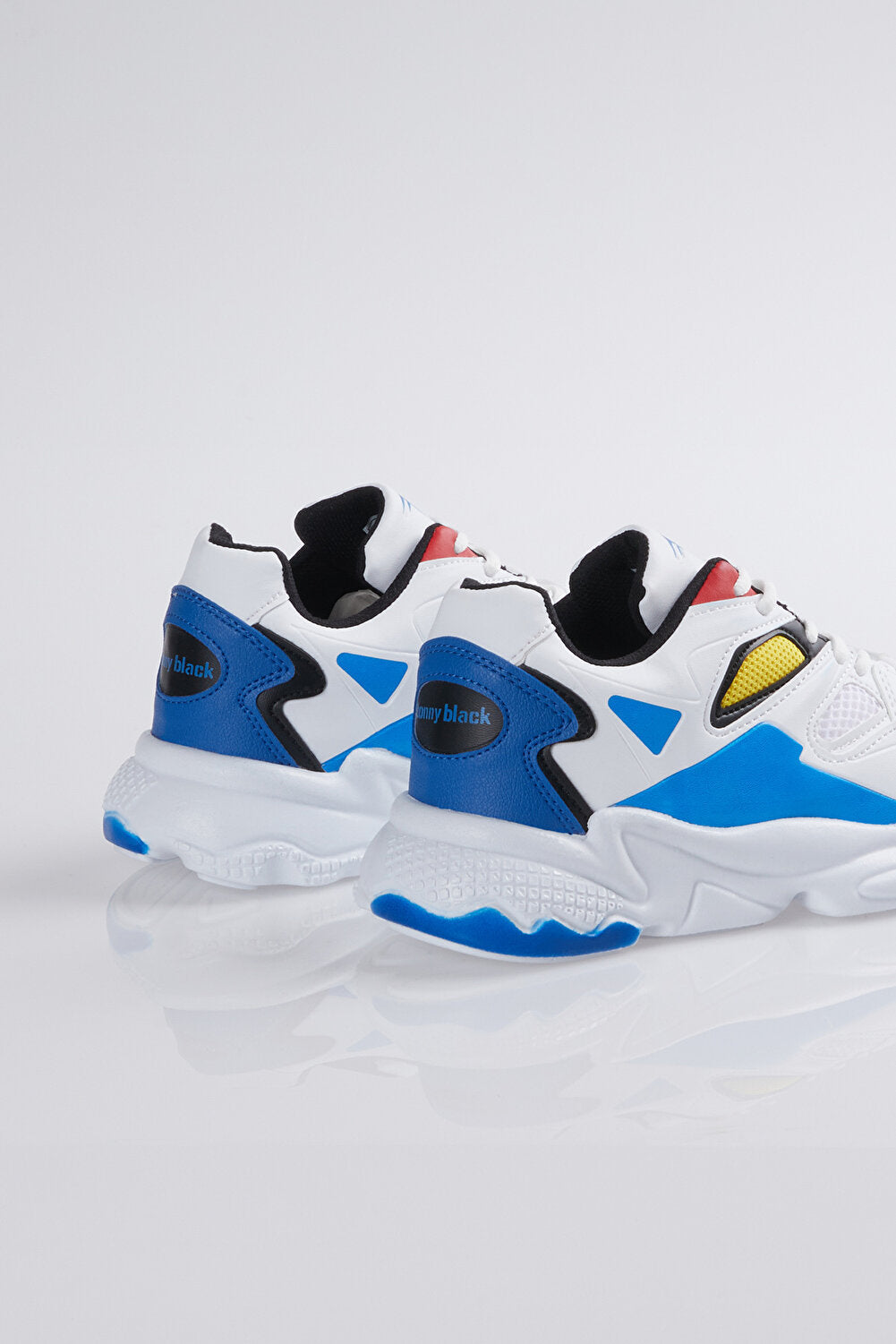 Tonny Black Unisex White Sax Sports Shoes Tb252