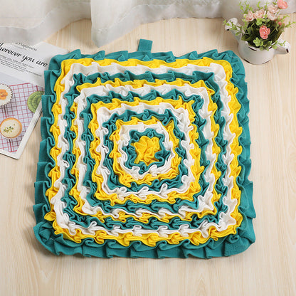 Pet sniffing mat bite resistant sniffing mat