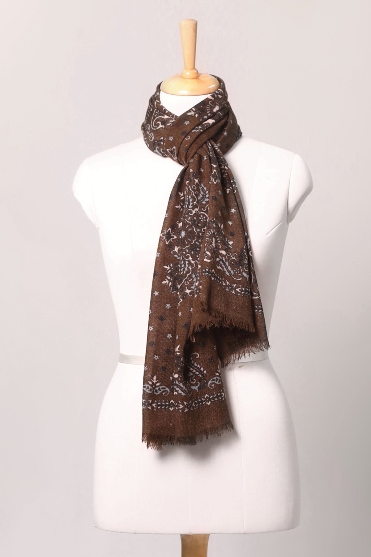 Starlight Paisley Print Wool Scarf - Wood-brown | SVEŽElife-2