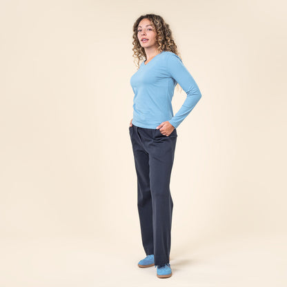 Organic Long Sleeve V-neck: Womens