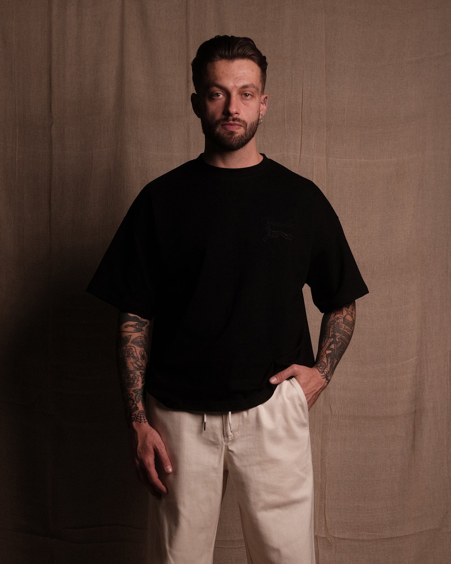 TEE 003 - Black