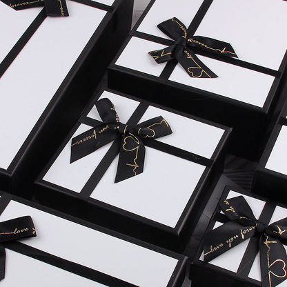 Exquisite Black And White Bow Packaging Box Valentine's Day Gift Box