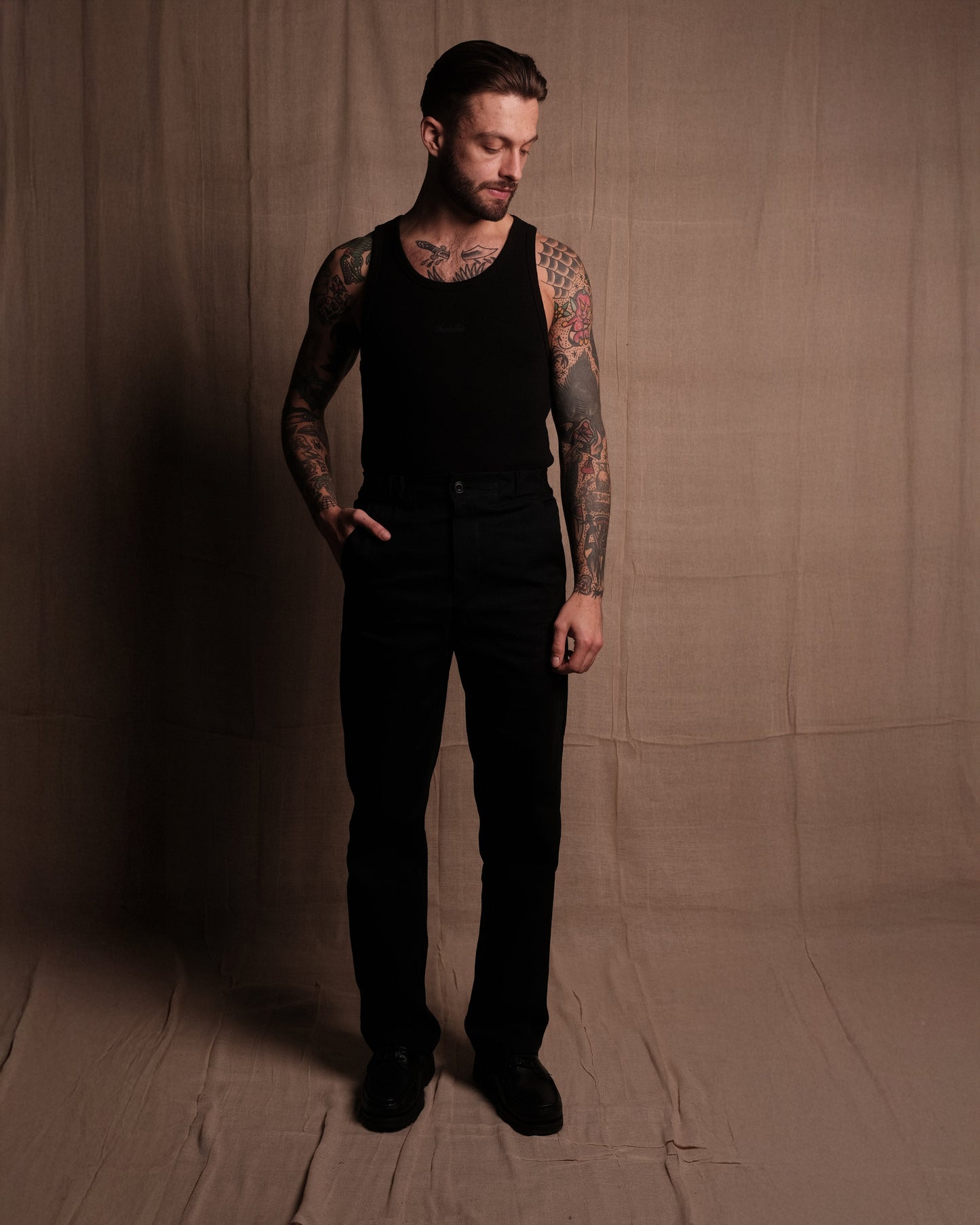 TANK 001 - Black