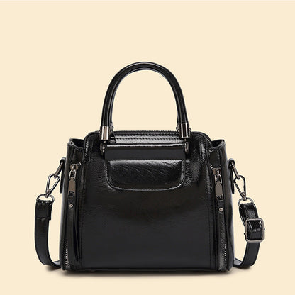High-grade Portable Women's Large Capacity Korean Style Versatile Retro Simple Shoulder Messenger Bag