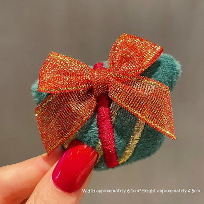 Women's Fashion Christmas Brooch Decoration