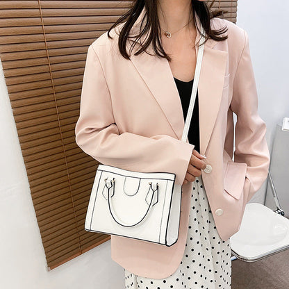 Women's Fashion Simple And Popular Portable Messenger Bag