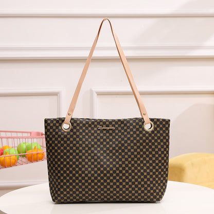 Large Capacity Casual Retro Printed Shoulder Underarm Bag