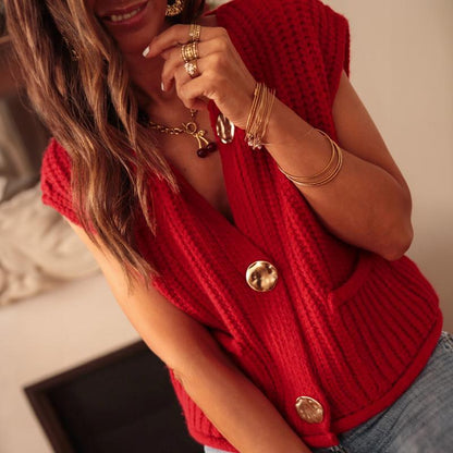 Solid-Color Textured Knitted Waistcoat With Side Pockets And Buttons
