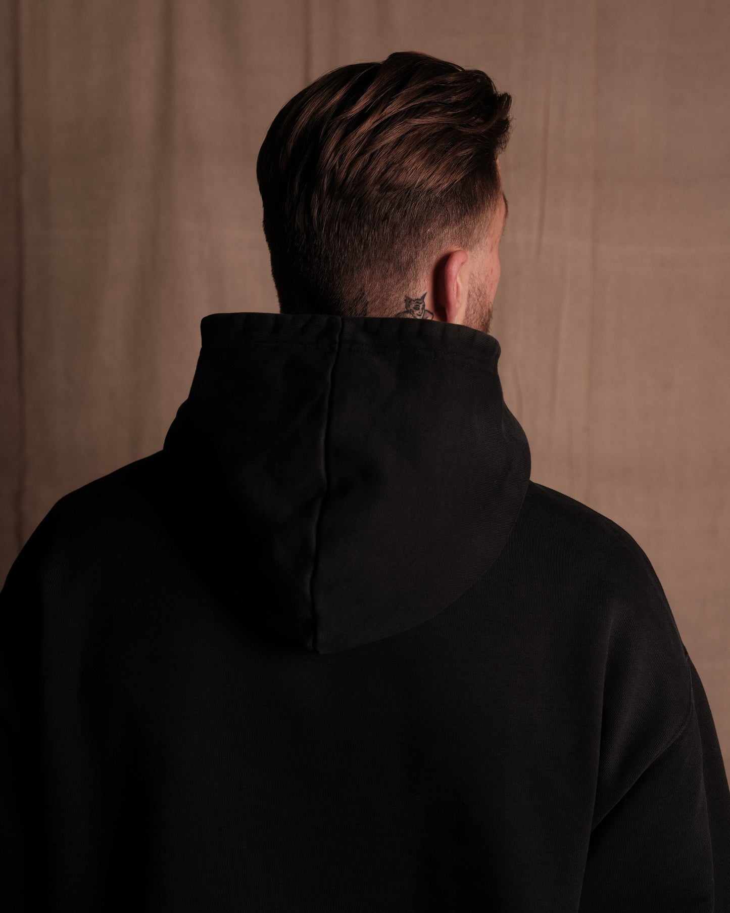 HOOD 001 - Washed Black