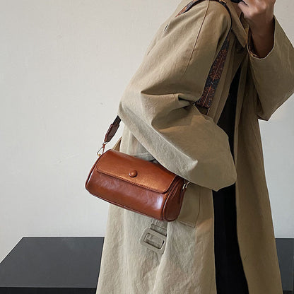 Trendy Spring Versatile Wide-strap Shoulder Messenger Bag