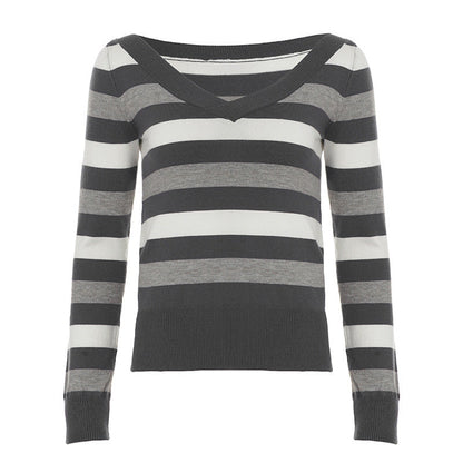 Figure-hugging Long-sleeve Base Sweater With Striped V-neck
