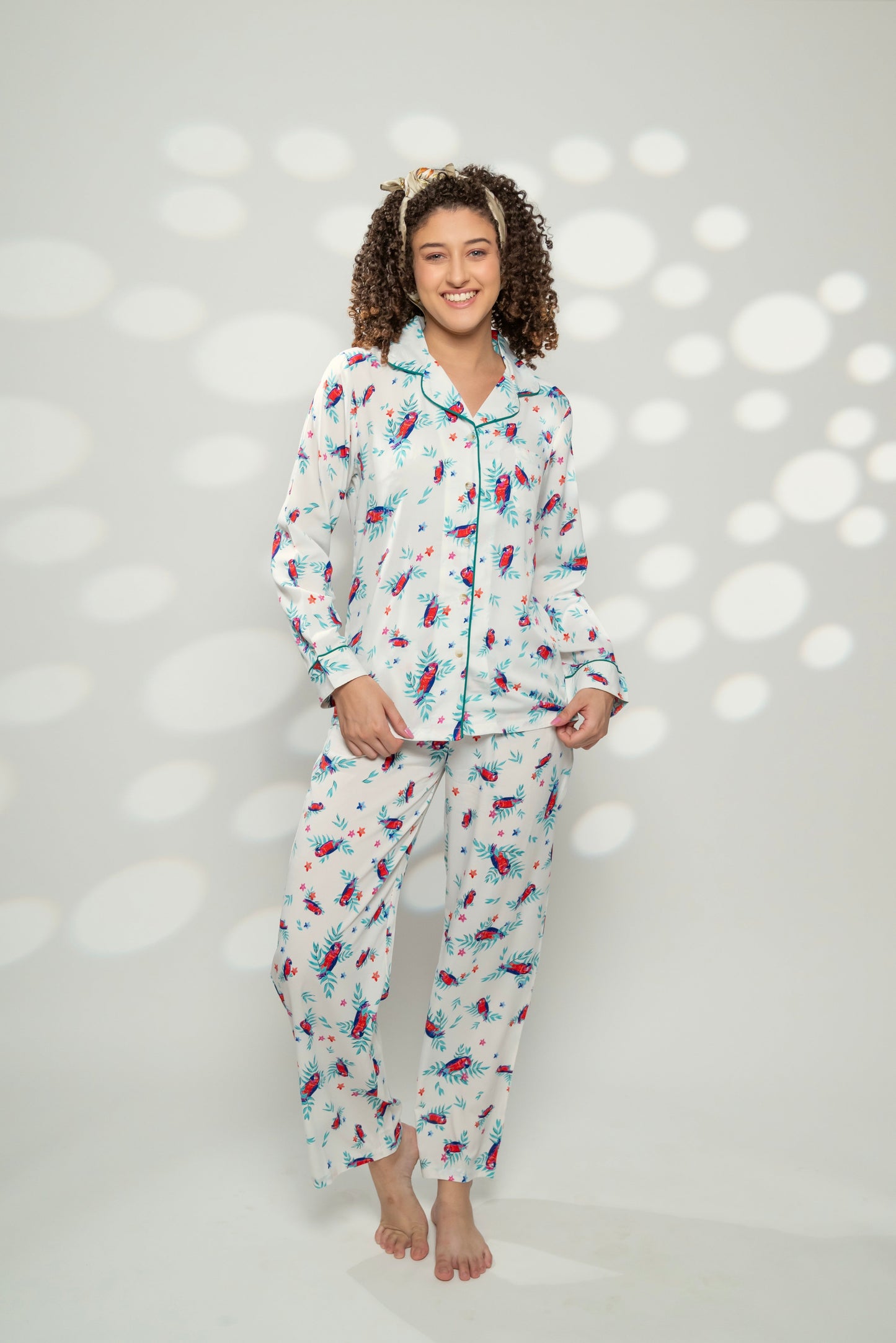 Parrots of the nights PJ's