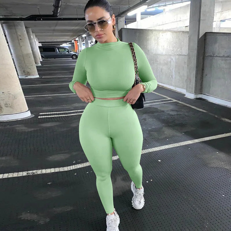 2021 New arrivals 18 color fashion casual sports fitness  crop top yoga two piece set women sportswear fitness other sportswear