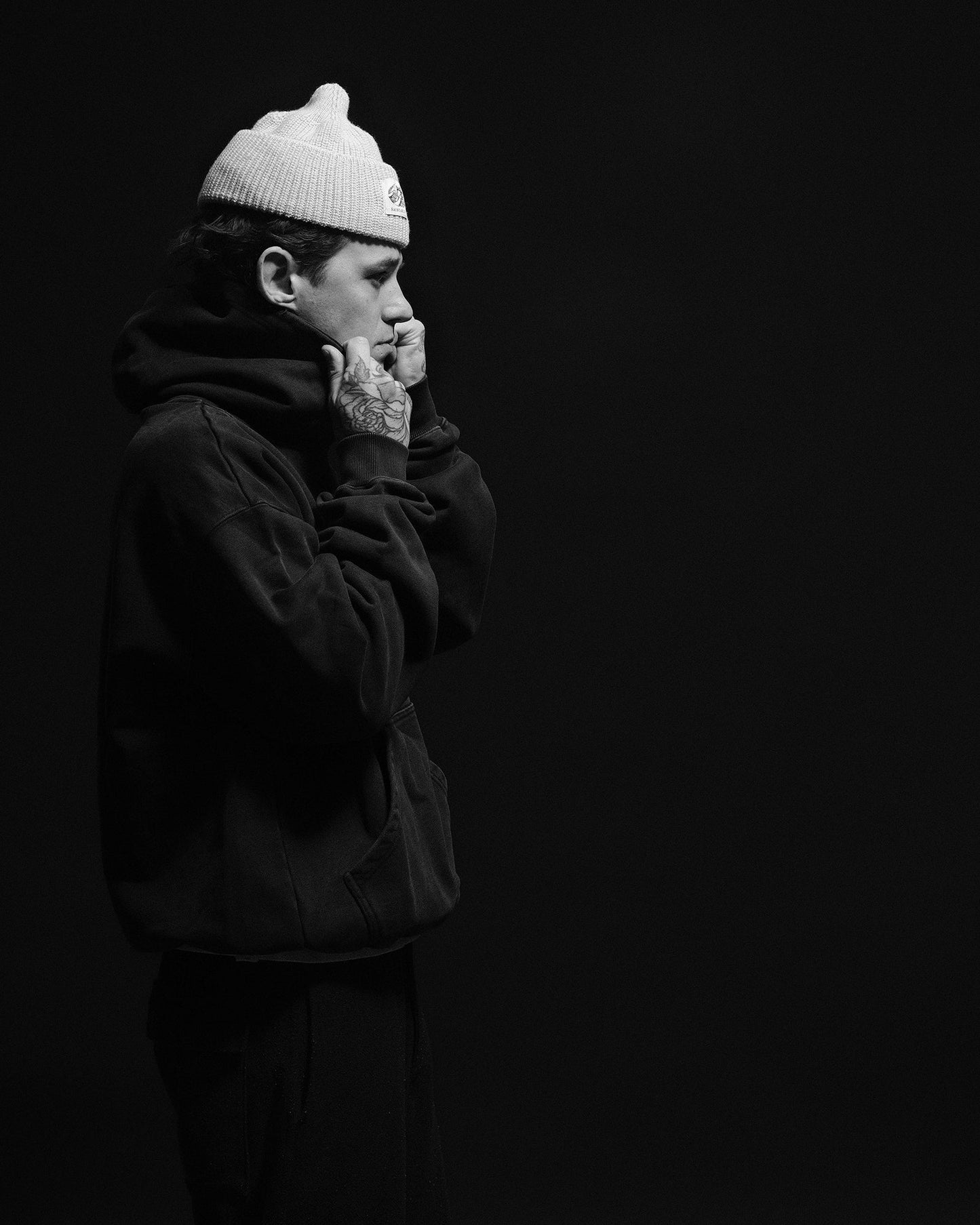 HOOD 001 - Washed Black