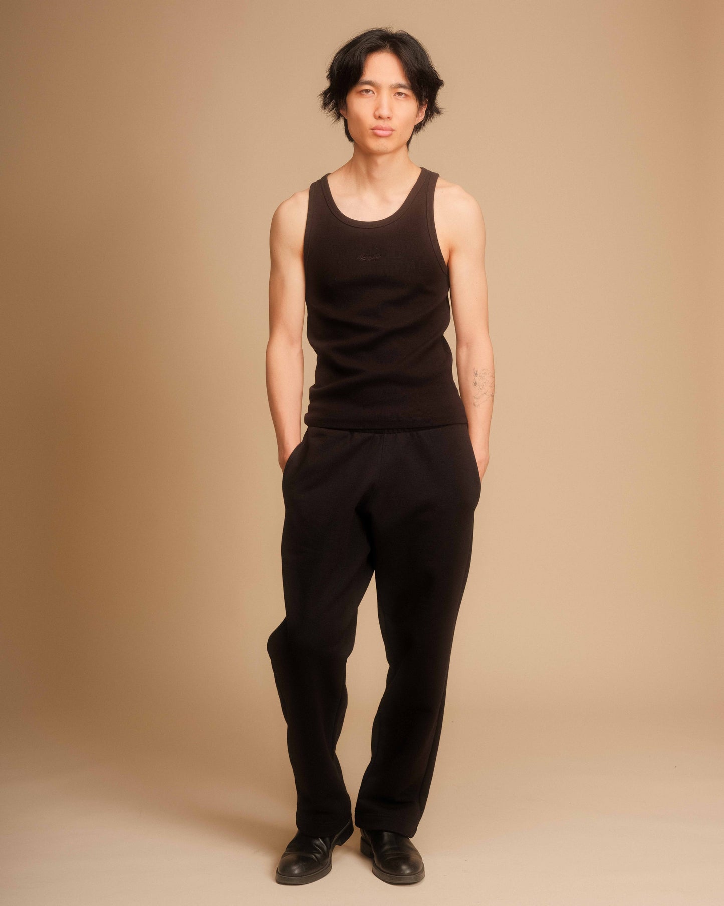 TANK 001 - Black