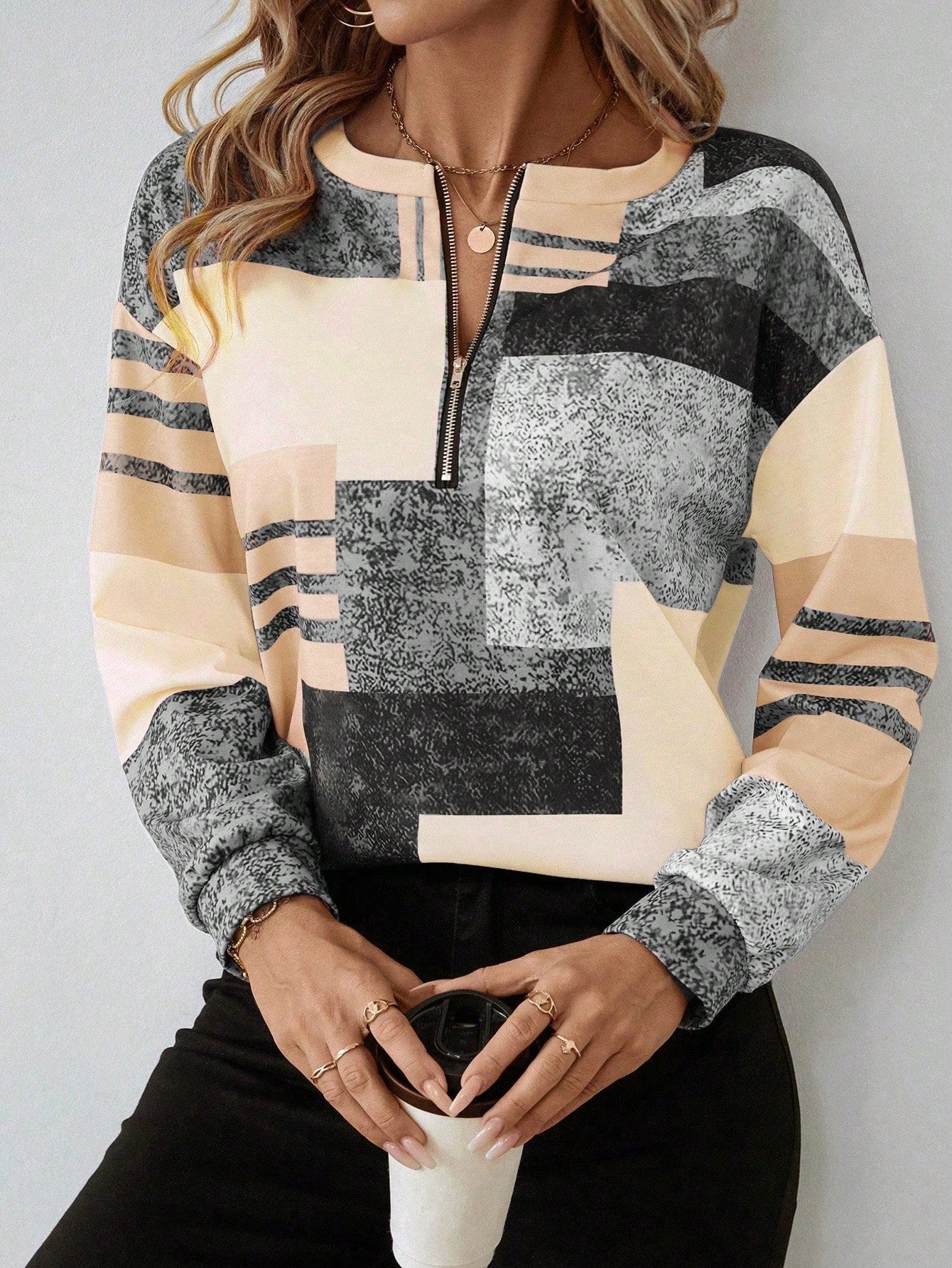 MIRA | STYLISH EVERYDAY ZIP-NECK TOP