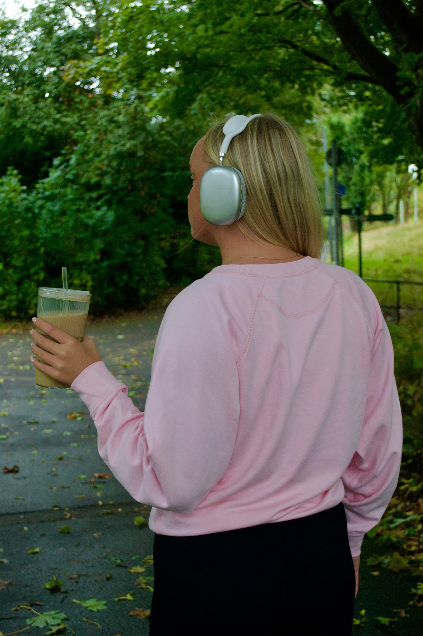 Essence Sweatshirt Maisie-3