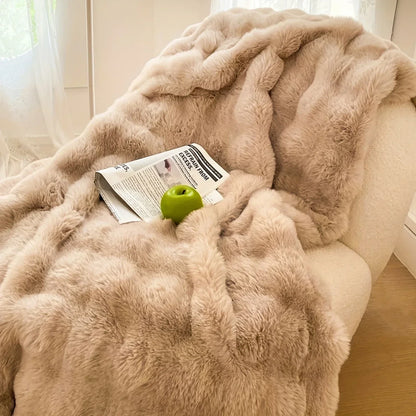 1 PC Faux Rabbit Fur ,Luxury Soft, Warm Bubble Blanket, | Cozy Throw for Bedroom, Guest Room, Living Room,4lb