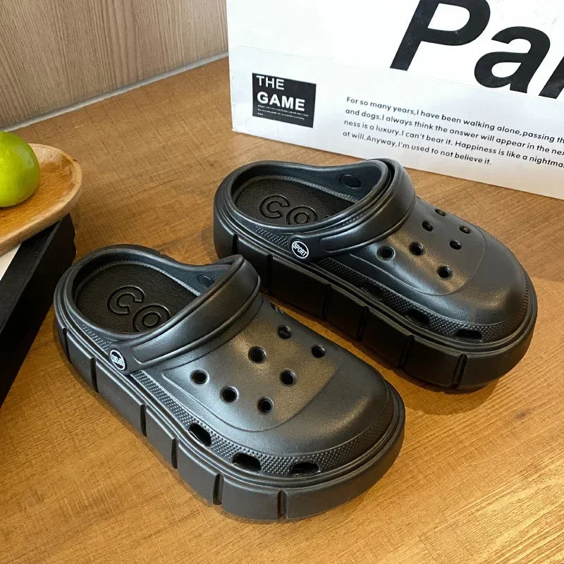 Fashion Charms Clogs New Arrival Thick Sole Outdoor Women Slippers High Quality Summer Beach Sandals For Girls