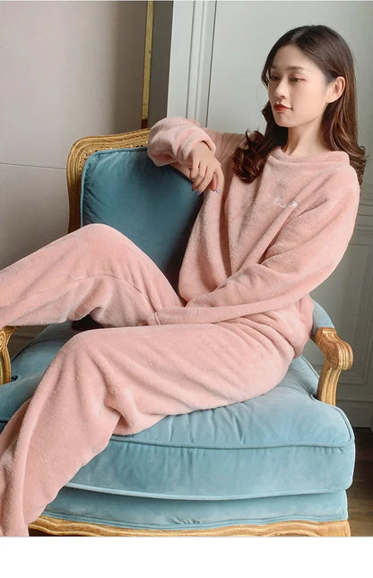 Double-Sided Coral Fleece Pajama Set Thickened Warm Leisure Wear for Autumn Winter Comfortable Polyester Sleepwear