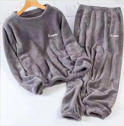 Double-Sided Coral Fleece Pajama Set Thickened Warm Leisure Wear for Autumn Winter Comfortable Polyester Sleepwear