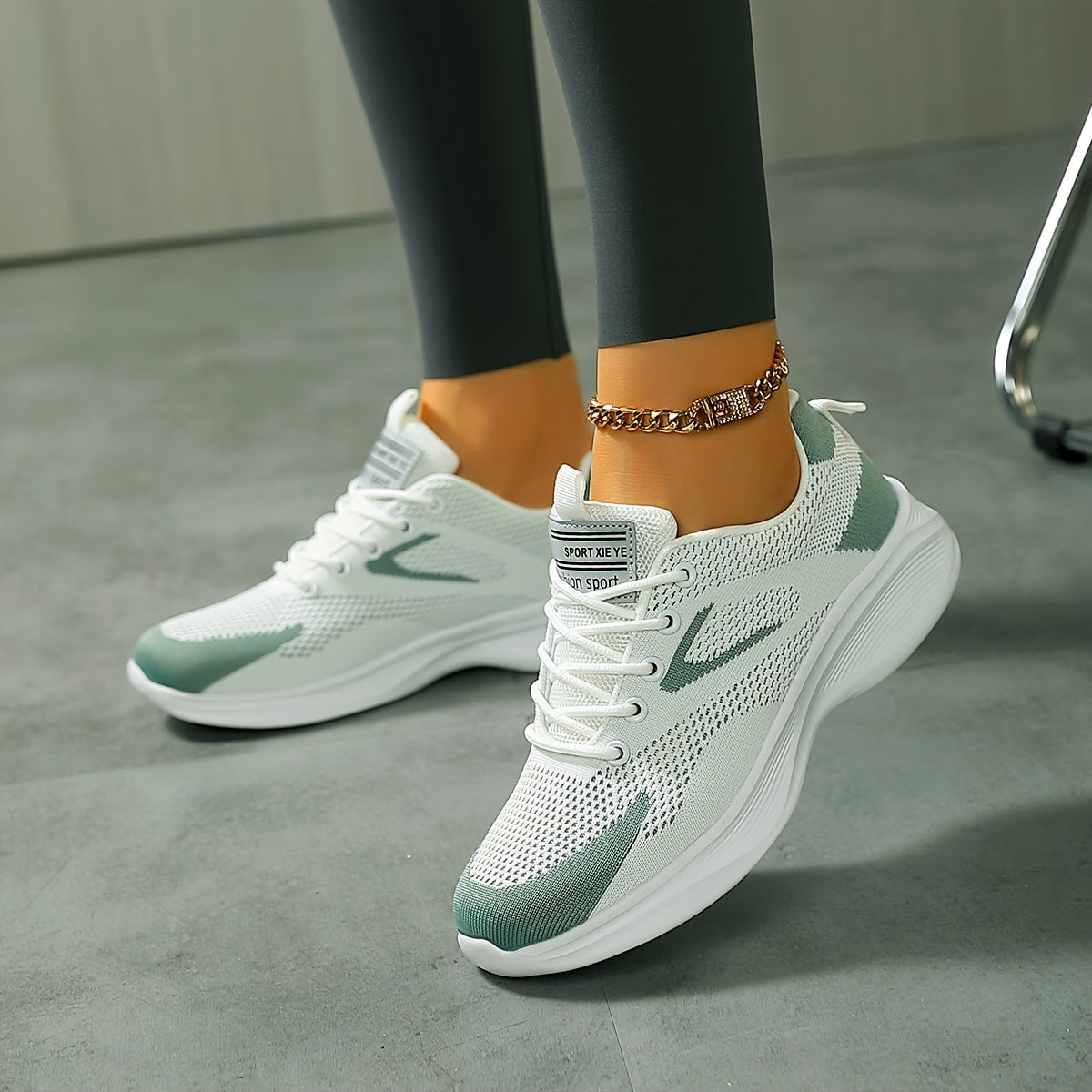 Lightweight And Simple Low-Top Air Cushion Sports Shoes for Women, Breathable Knitted Casual Footwear.