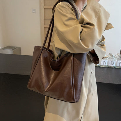 Soft Leather Shoulder Bag Large Capacity Commuter Totes Shopping Travel Bags For Women