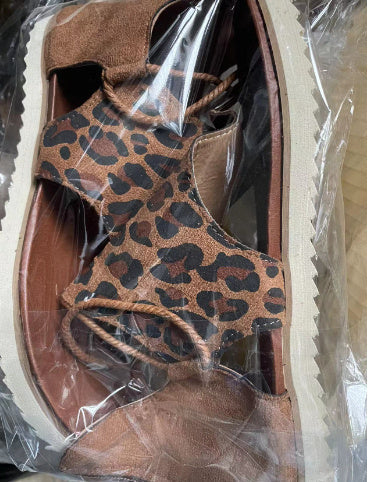 large size women flat sandals