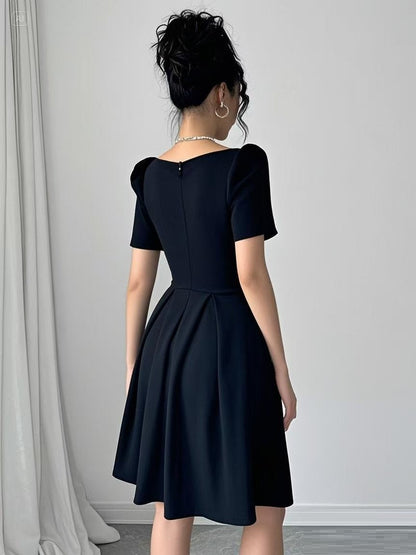 French-style Spring Women's Dress With A Square Neckline Design