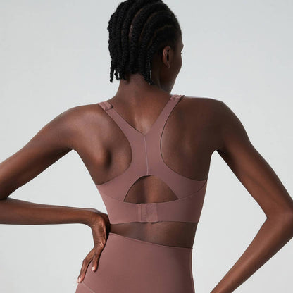 Solid Color Adjustable Back-Buckle Sports Bra-3