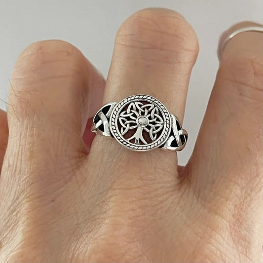 Vintage Personalized Life Tree Ring