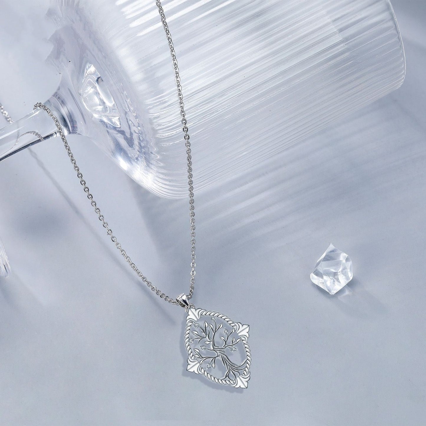 Lucky Tree Necklace Female Clavicle Chain Valentine's Day Gift