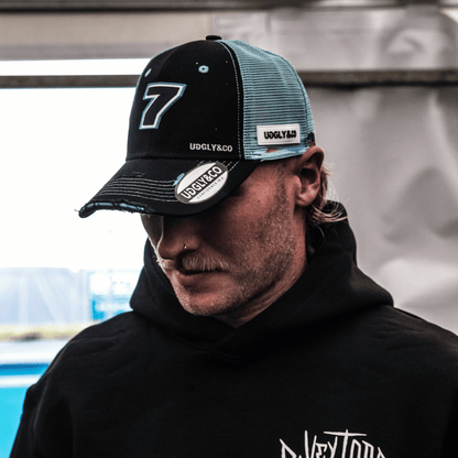 Black & Blue, Davey Todd Cap