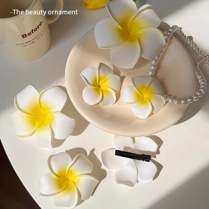 Princess On The Run Plumeria Rubra Hairpin Headdress