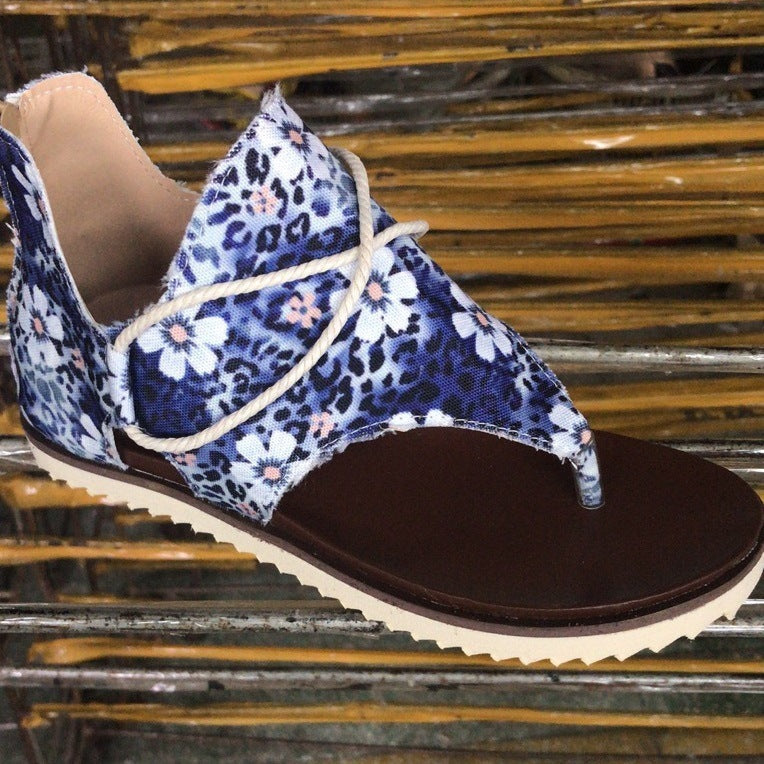 large size women flat sandals