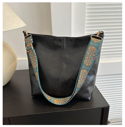 Women's Shoulder Bag With Ethnic Style Wide Shoulder Strap Ins Large Capacity Bucket Crossbody Bags Fashion Handbag