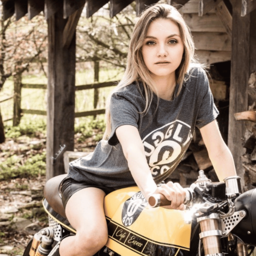 Circle Tee